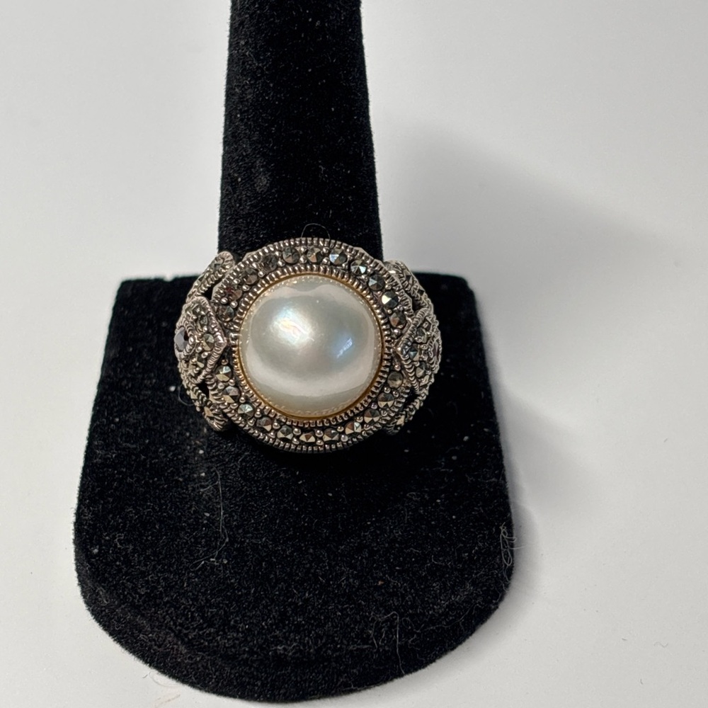 Vintage Sterling Silver Mother of Pearl Marcasite Ring Sz7 Art Deco Style